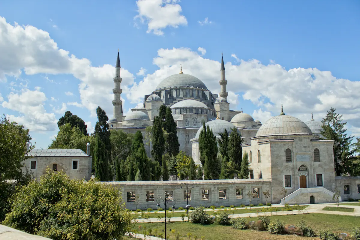 Divanyolu, Istanbul
